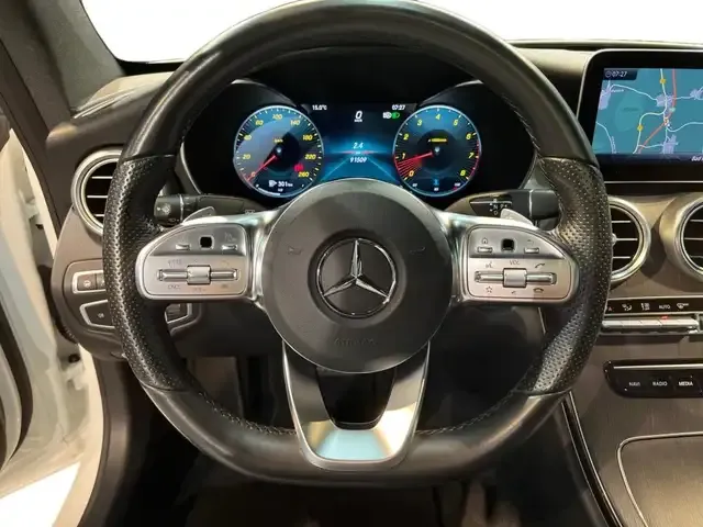Mercedes-Benz C 400