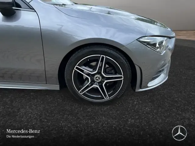 Mercedes-Benz CLA 180