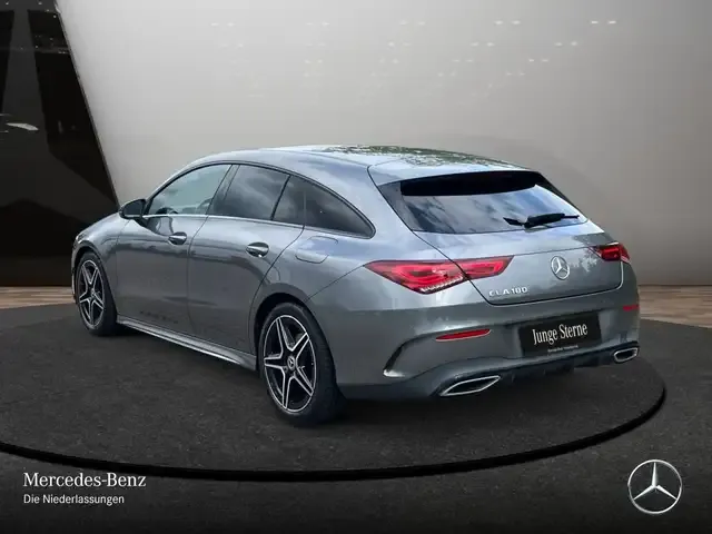 Mercedes-Benz CLA 180