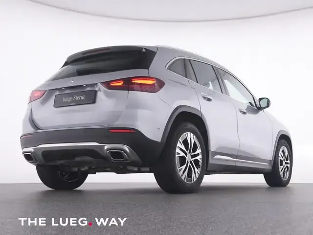 Mercedes-Benz GLA 180