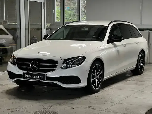 Mercedes-Benz E 220