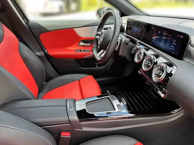 Mercedes-Benz A 220