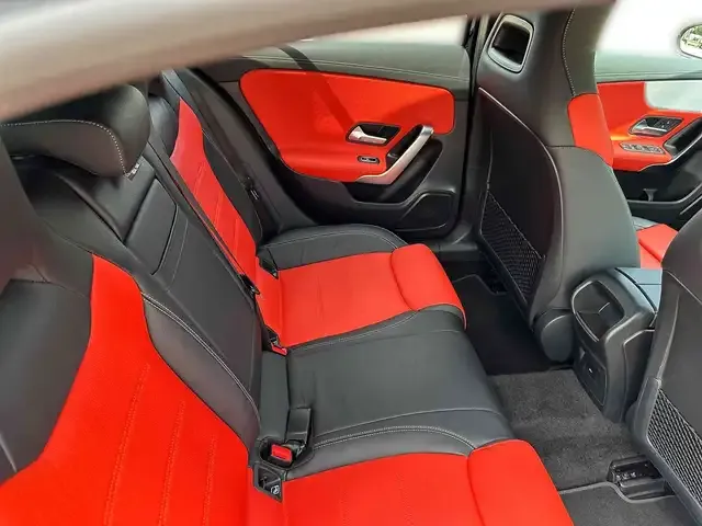 Mercedes-Benz A 220