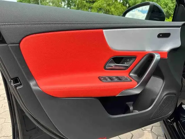 Mercedes-Benz A 220