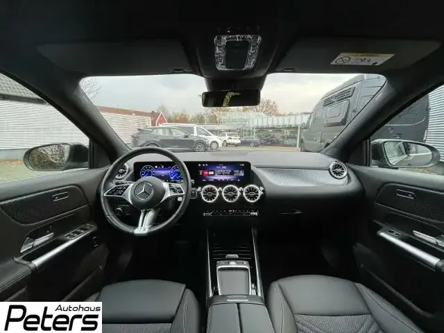 Mercedes-Benz EQA 250