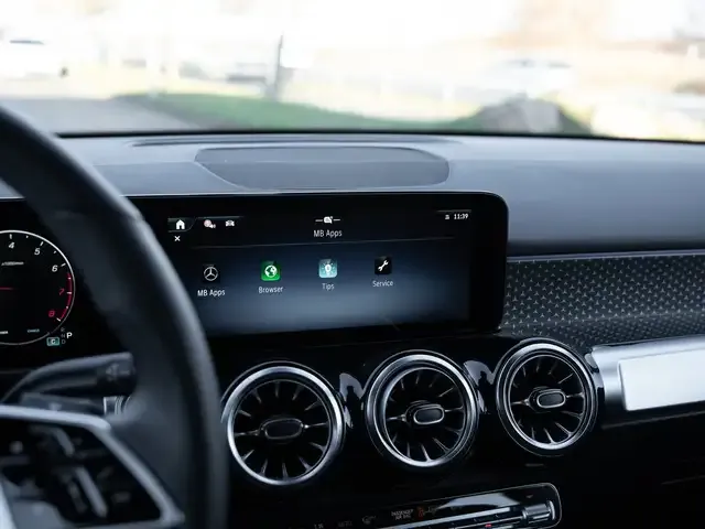 Mercedes-Benz GLB 200