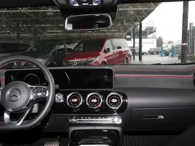Mercedes-Benz CLA 35 AMG