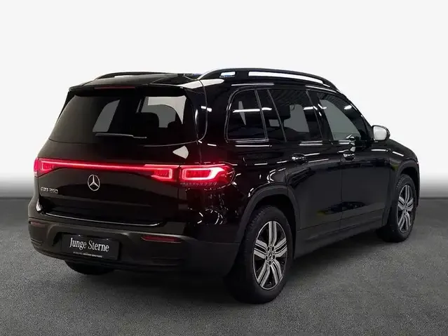 Mercedes-Benz EQB 250
