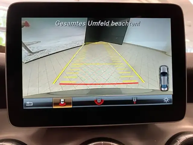 Mercedes-Benz CLA 220