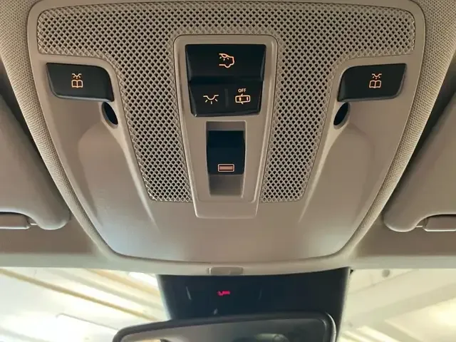 Mercedes-Benz CLA 220