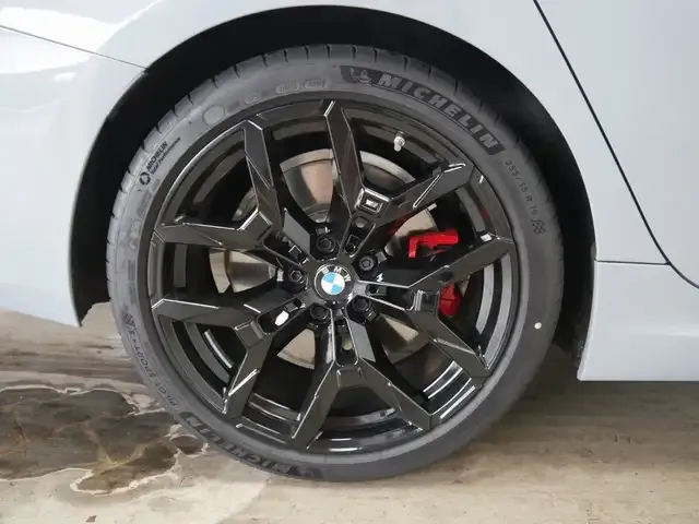BMW 340