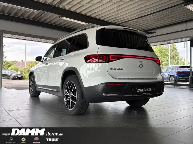 Mercedes-Benz EQB 250