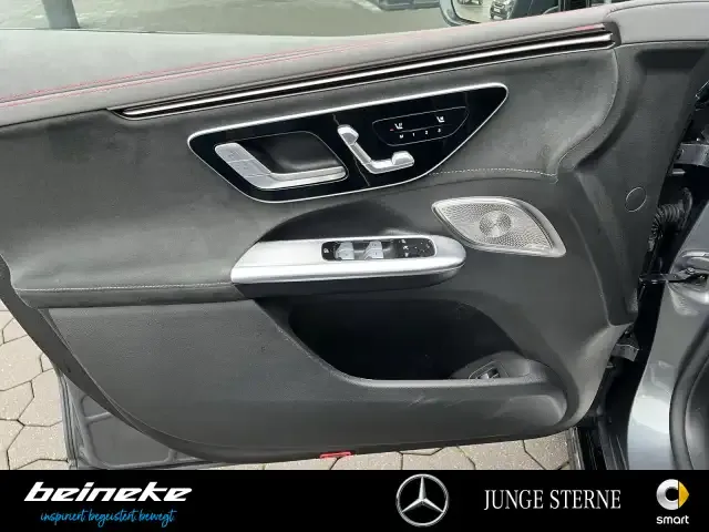 Mercedes-Benz EQE SUV