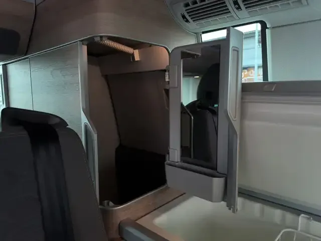 Volkswagen T6.1 California