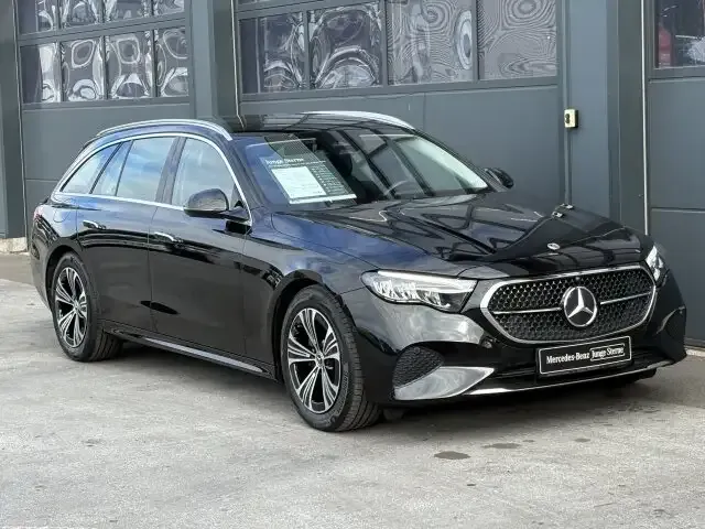 Mercedes-Benz E 220
