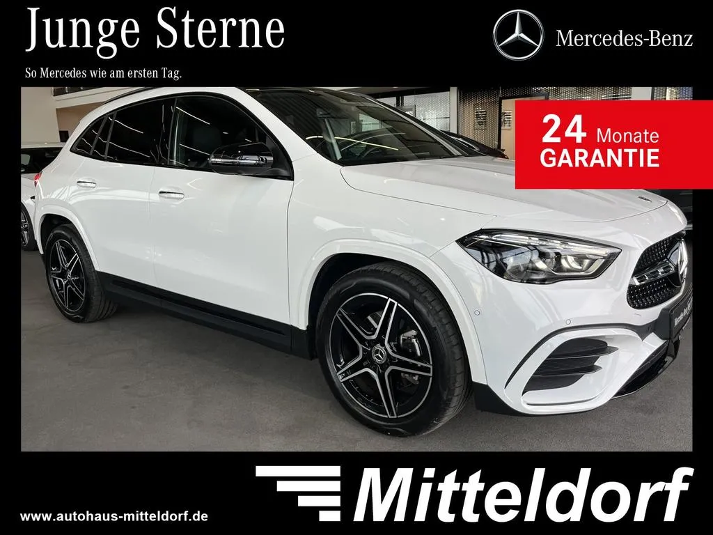 Mercedes-Benz GLA 200