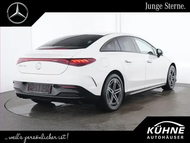Mercedes-Benz EQE 300