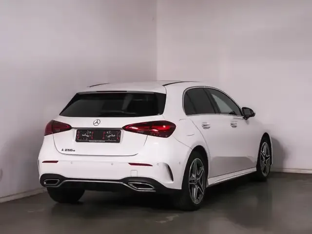 Mercedes-Benz A 250