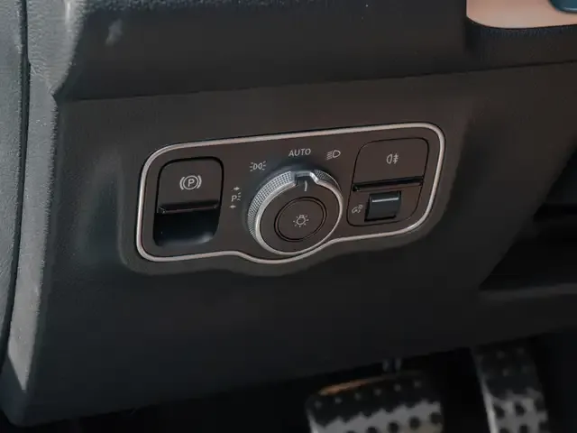 Mercedes-Benz GLB 250