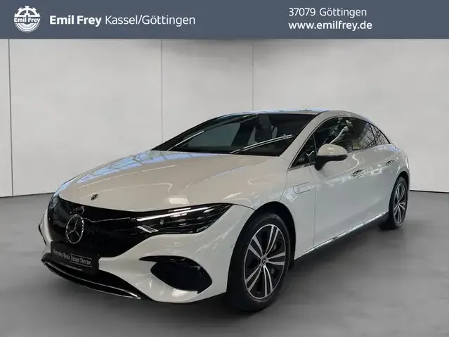 Mercedes-Benz EQE 300