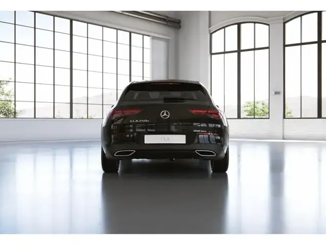 Mercedes-Benz CLA 250