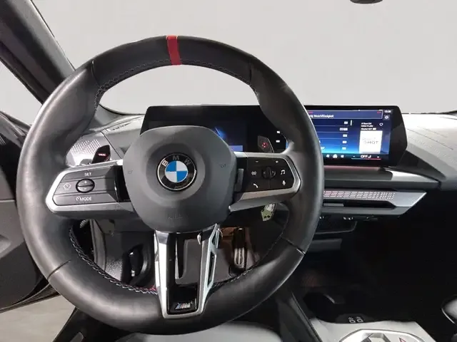 BMW 235