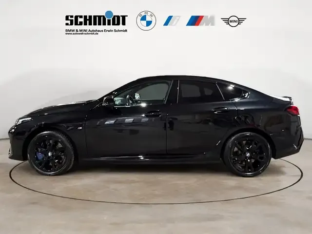 BMW 235