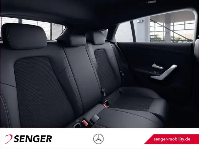 Mercedes-Benz CLA 220