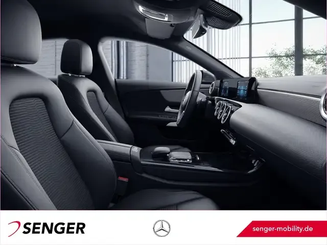 Mercedes-Benz CLA 220