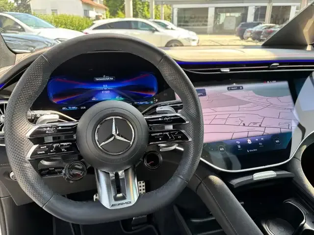 Mercedes-Benz EQE SUV