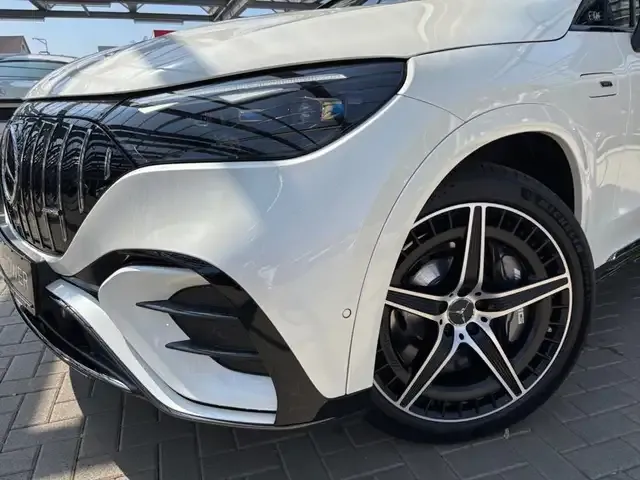 Mercedes-Benz EQE SUV