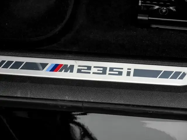 BMW 235