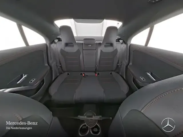 Mercedes-Benz CLA 220