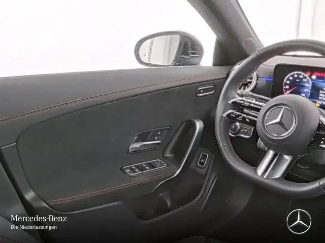 Mercedes-Benz CLA 220