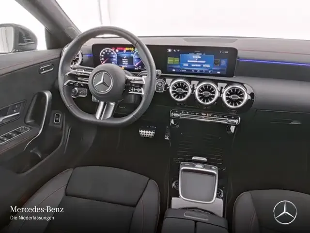 Mercedes-Benz CLA 220