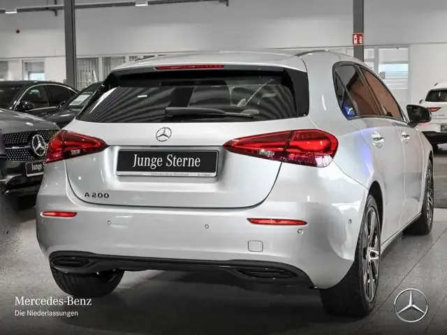 Mercedes-Benz A 200