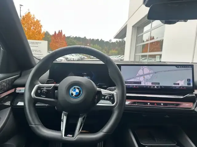 BMW i5