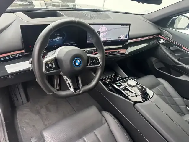 BMW i5