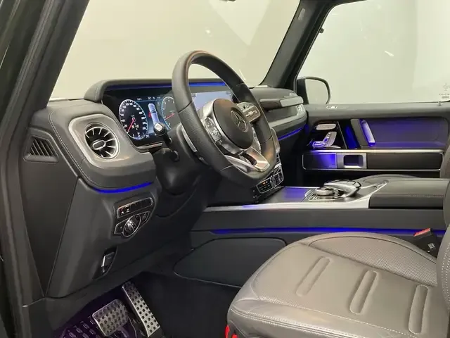Mercedes-Benz G 500