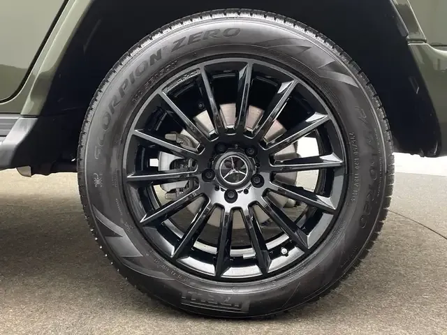 Mercedes-Benz G 500