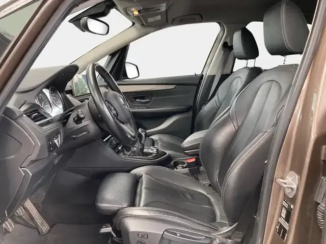 BMW 218