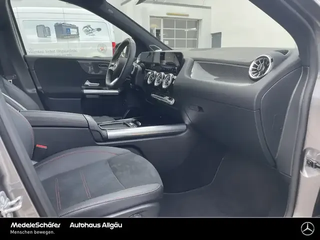 Mercedes-Benz B 250