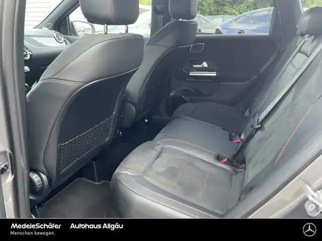 Mercedes-Benz B 250