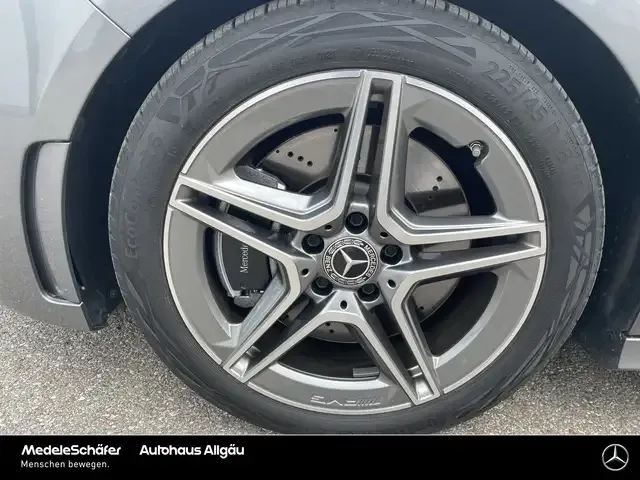 Mercedes-Benz B 250