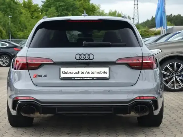 Audi RS4