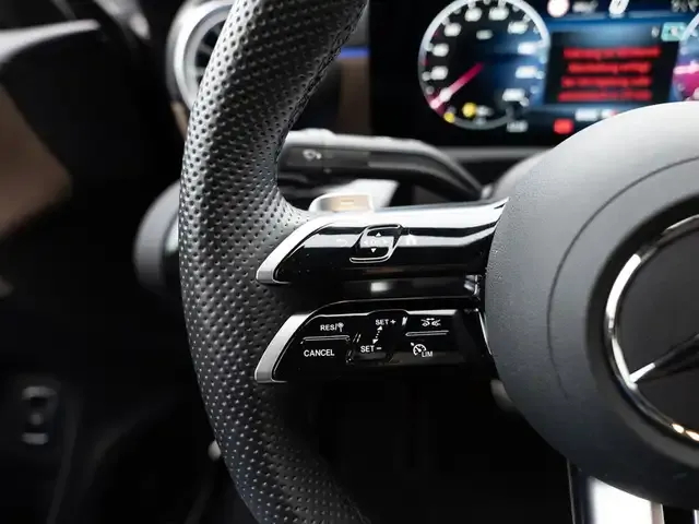 Mercedes-Benz CLA 220