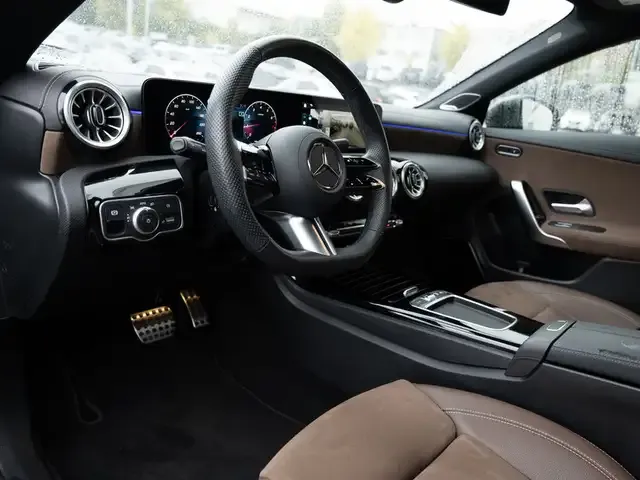 Mercedes-Benz CLA 220