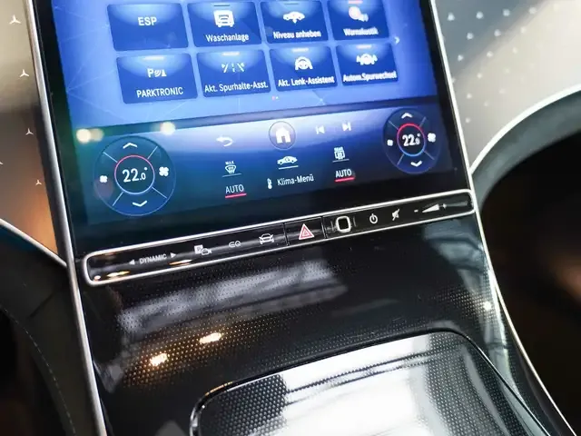 Mercedes-Benz EQE 300