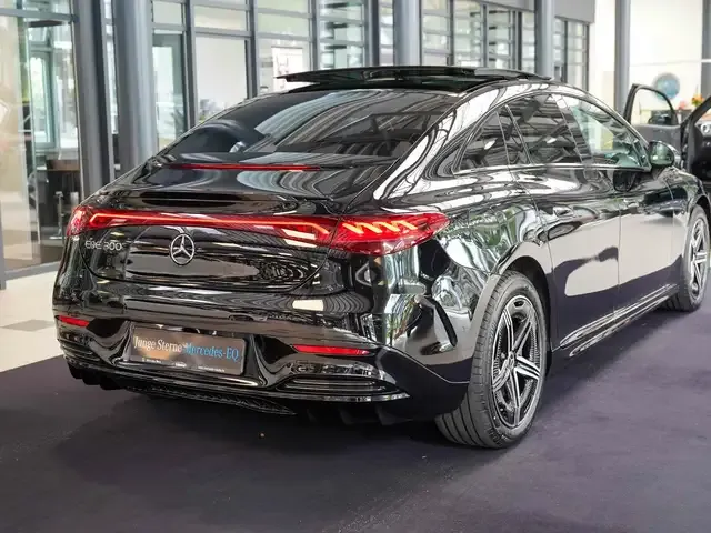 Mercedes-Benz EQE 300