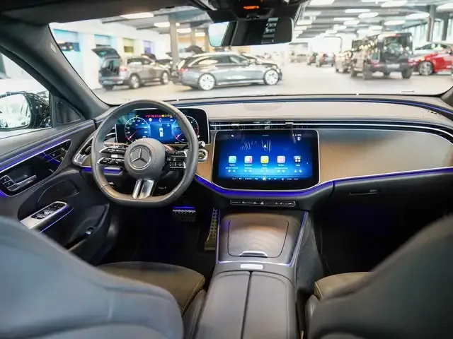 Mercedes-Benz E 220